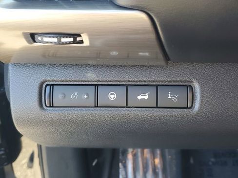 Used 2022 Nissan Pathfinder Platinum w/ Cargo Package AWD/4WD image 30