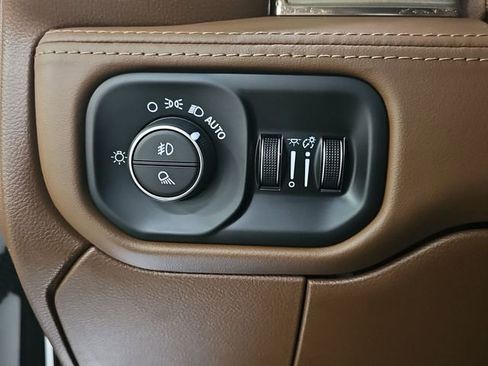 Used 2021 RAM 3500 Limited image 18