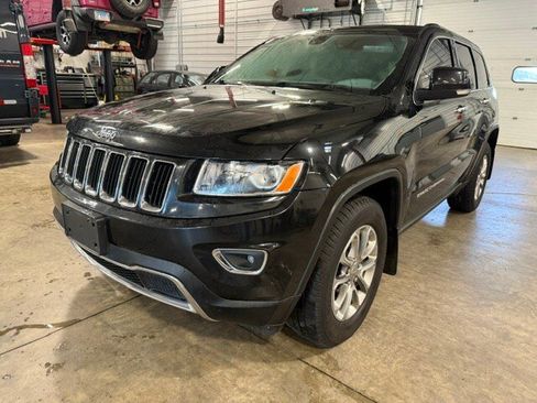 Used 2014 Jeep Grand Cherokee Limited w/ Trailer Tow Group IV AWD/4WD image 38