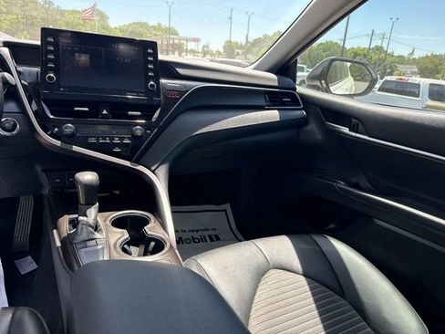 Used 2024 Toyota Camry SE w/ Cold Weather Package FWD image 24