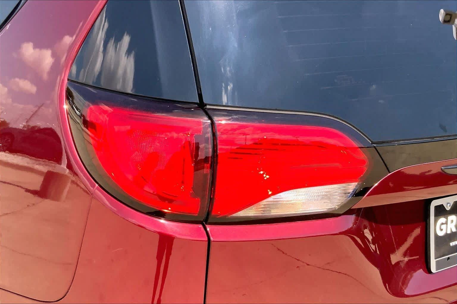 Used 2020 Chrysler Pacifica Touring-L w/ S Appearance Package FWD image 28