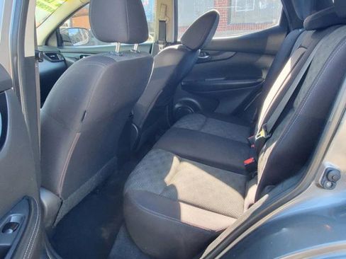 Used 2017 Nissan Rogue Sport SV image 17