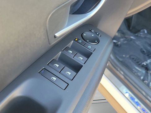 New 2026 Hyundai Tucson Blue SE image 19