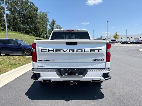 Used 2023 Chevrolet Silverado 1500 High Country w/ High Country Premium Package AWD/4WD image 10