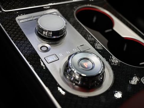 New 2026 Genesis GV80 3.5T e-SC image 38