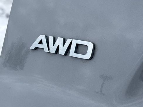 Certified 2022 Kia Sorento S w/ Panoramic Sunroof Package image 14