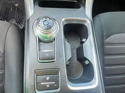 Used 2020 Ford Fusion SE FWD image 14