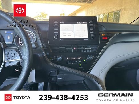 Used 2022 Toyota Camry LE image 19