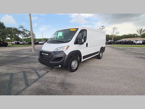 Used 2025 RAM ProMaster 2500 w/ Convenience Group FWD image 49