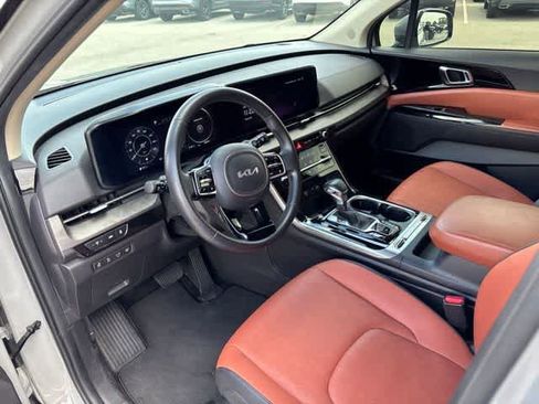 Used 2024 Kia Carnival SX FWD image 9