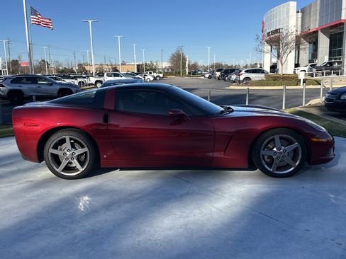 Used 2008 Chevrolet Corvette Coupe w/ Preferred Equipment Group image 11