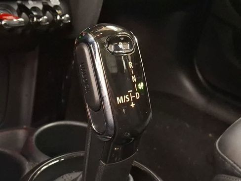 Used 2024 MINI Cooper S image 11