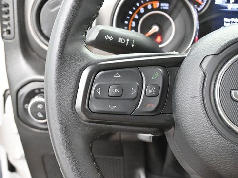 Used 2023 Jeep Gladiator Sport AWD/4WD image 17