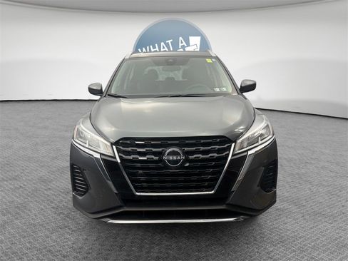 Used 2024 Nissan Kicks SV image 9