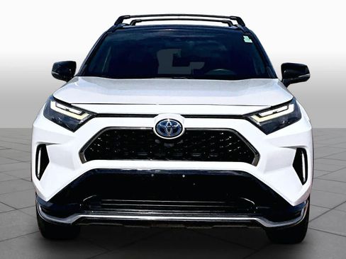 Used 2022 Toyota RAV4 XSE w/ Weather Package AWD/4WD image 4