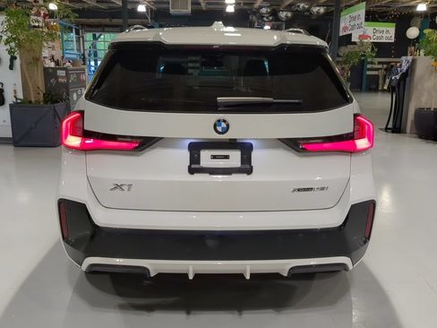 Used 2026 BMW X1 xDrive28i w/ Technology Package AWD/4WD image 9