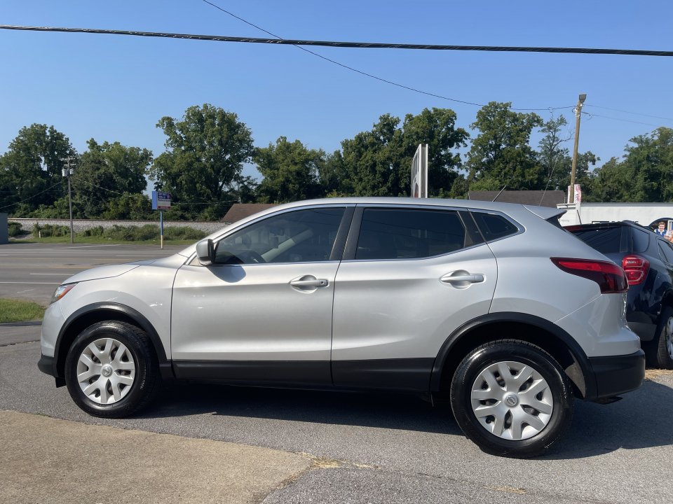 Used 2019 Nissan Rogue Sport S AWD/4WD image 9