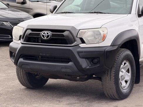 Used 2015 Toyota Tacoma PreRunner w/ Convenience Package image 10