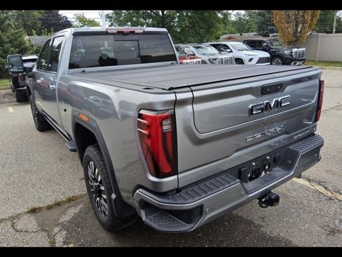 Used 2026 GMC Sierra 2500 Denali Ultimate AWD/4WD image 6