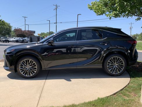 Used 2026 Lexus RX 450h AWD w/ Convenience Package image 7