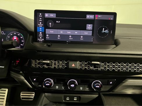 Used 2025 Honda Accord Sport image 12