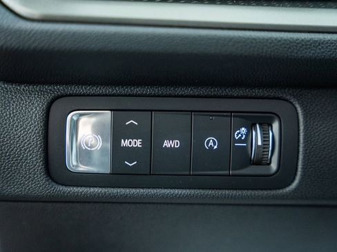 New 2026 Chevrolet Traverse LT w/ Sun and Wheel Package image 41