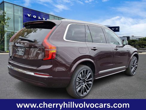 New 2026 Volvo XC90 B6 Plus w/ Protection Package Premier image 5