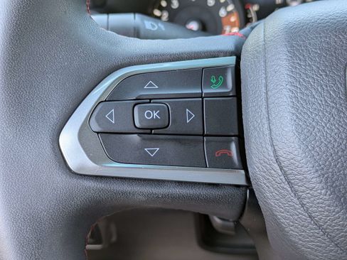 Used 2023 Jeep Compass Trailhawk AWD/4WD image 23