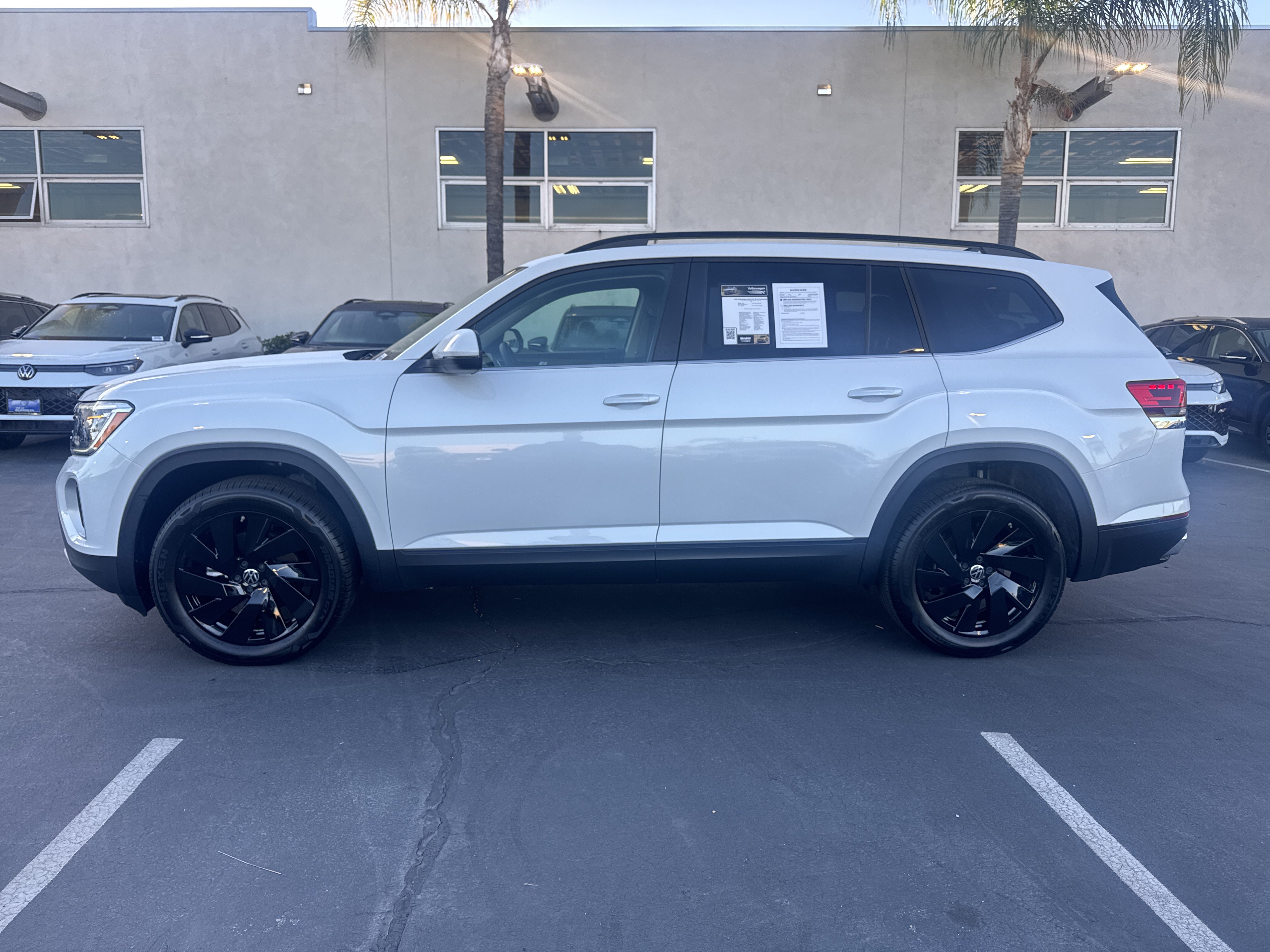 Used 2026 Volkswagen Atlas SE FWD image 6