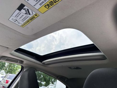 Used 2018 Honda HR-V EX image 12