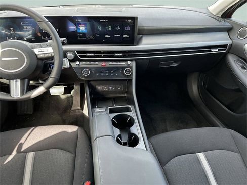 New 2026 Hyundai Sonata SEL image 11