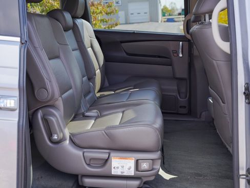 Used 2016 Honda Odyssey Touring Elite image 40