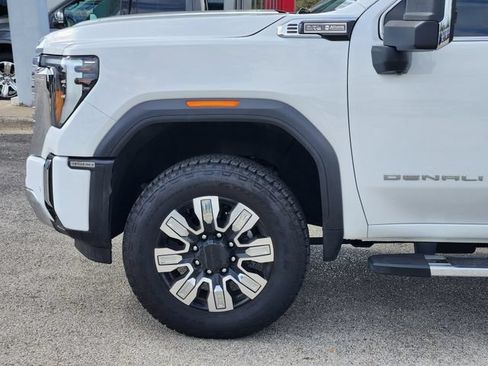 Used 2024 GMC Sierra 3500 Denali w/ Denali Reserve Package AWD/4WD image 5