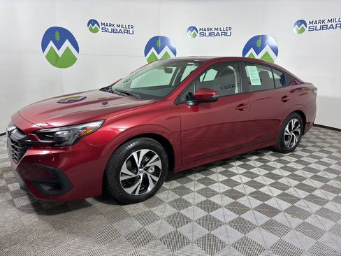 Used 2025 Subaru Legacy Premium image 3