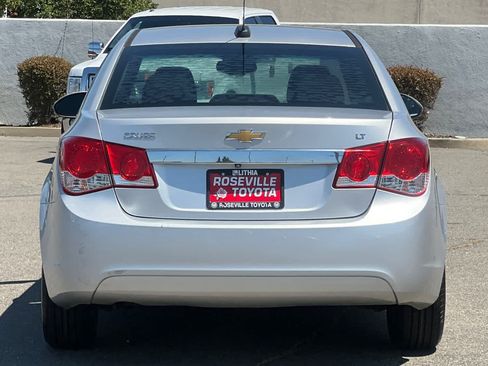 Used 2016 Chevrolet Cruze LT FWD image 8