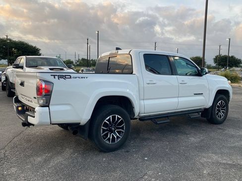 Used 2023 Toyota Tacoma TRD Sport w/ Technology Package RWD image 5