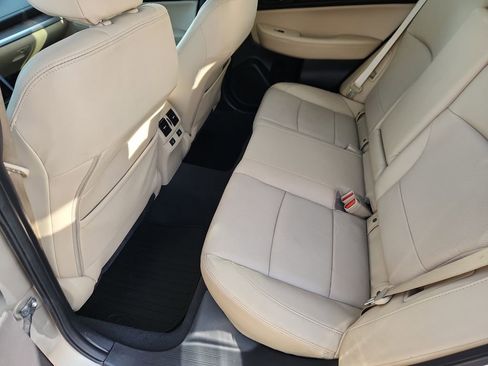 Used 2017 Subaru Outback 2.5i Limited image 8