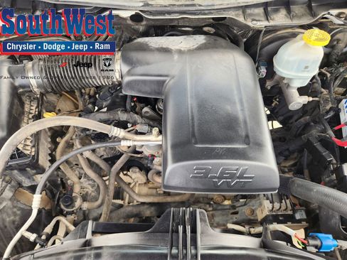 Used 2023 RAM 1500 Classic SLT w/ Electronics Group image 30