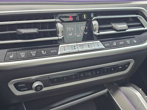 Used 2023 BMW X6 xDrive40i w/ M Sport Package image 30