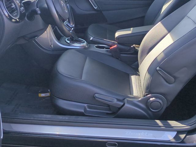 Used 2018 Volkswagen Beetle 2.0T S FWD image 16