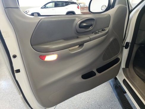 Used 2001 Ford F150 XL image 12