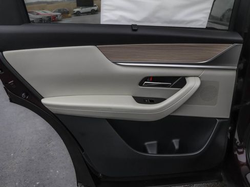 New 2026 MAZDA CX-90 Plug-In Hybrid w/ Premium Plus image 32