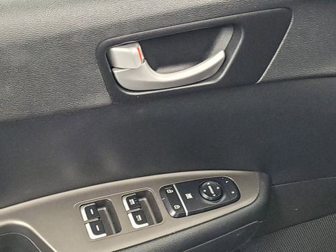 Used 2019 Kia Optima S FWD image 27