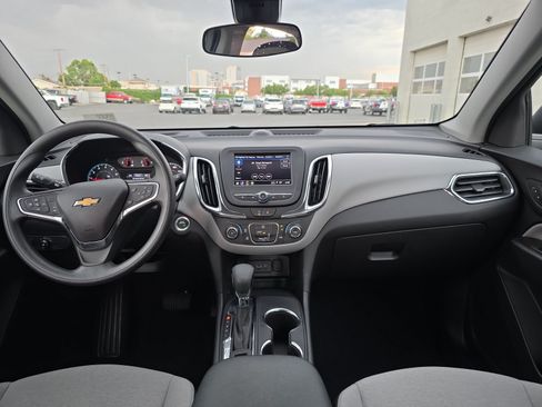 Used 2024 Chevrolet Equinox LS w/ Driver Confidence II Package AWD/4WD image 15