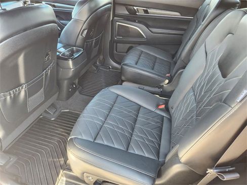Used 2025 Kia Telluride SX Prestige X-Pro image 16