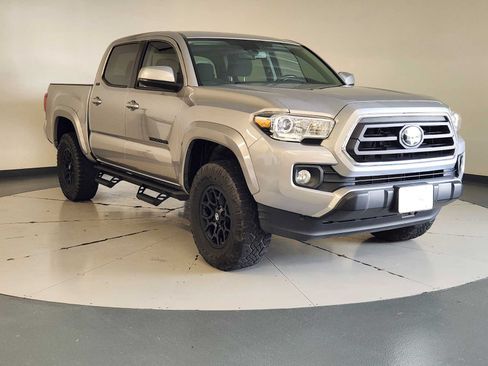 Used 2021 Toyota Tacoma SR5 RWD image 7