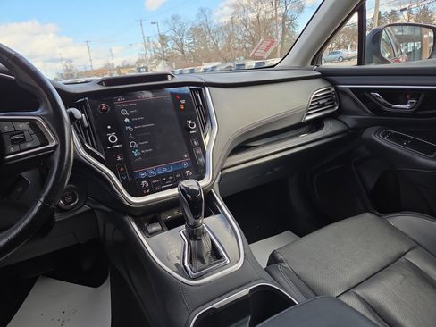 Used 2022 Subaru Outback Limited image 22