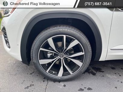 New 2026 Volkswagen Atlas Cross Sport SEL Premium R-Line