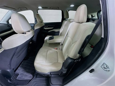 Used 2022 Subaru Ascent Premium w/ Convenience Package image 15