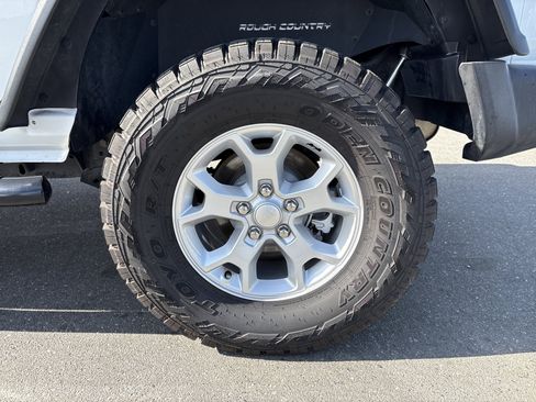 Certified 2021 Jeep Wrangler Unlimited Islander image 13